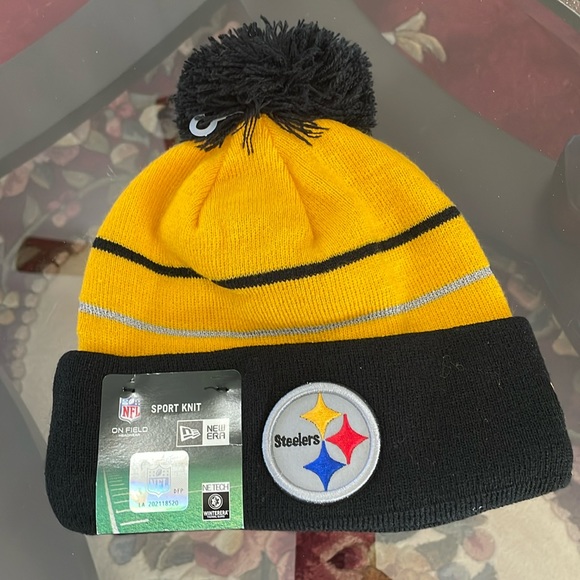 🔴SOLD🔴Pittsburgh Steelers New Era Knit hat - Picture 1 of 9